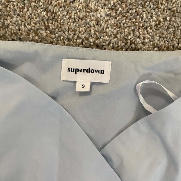 Superdown Cold Shoulder Dress Small NWT - Picture 2 of 3